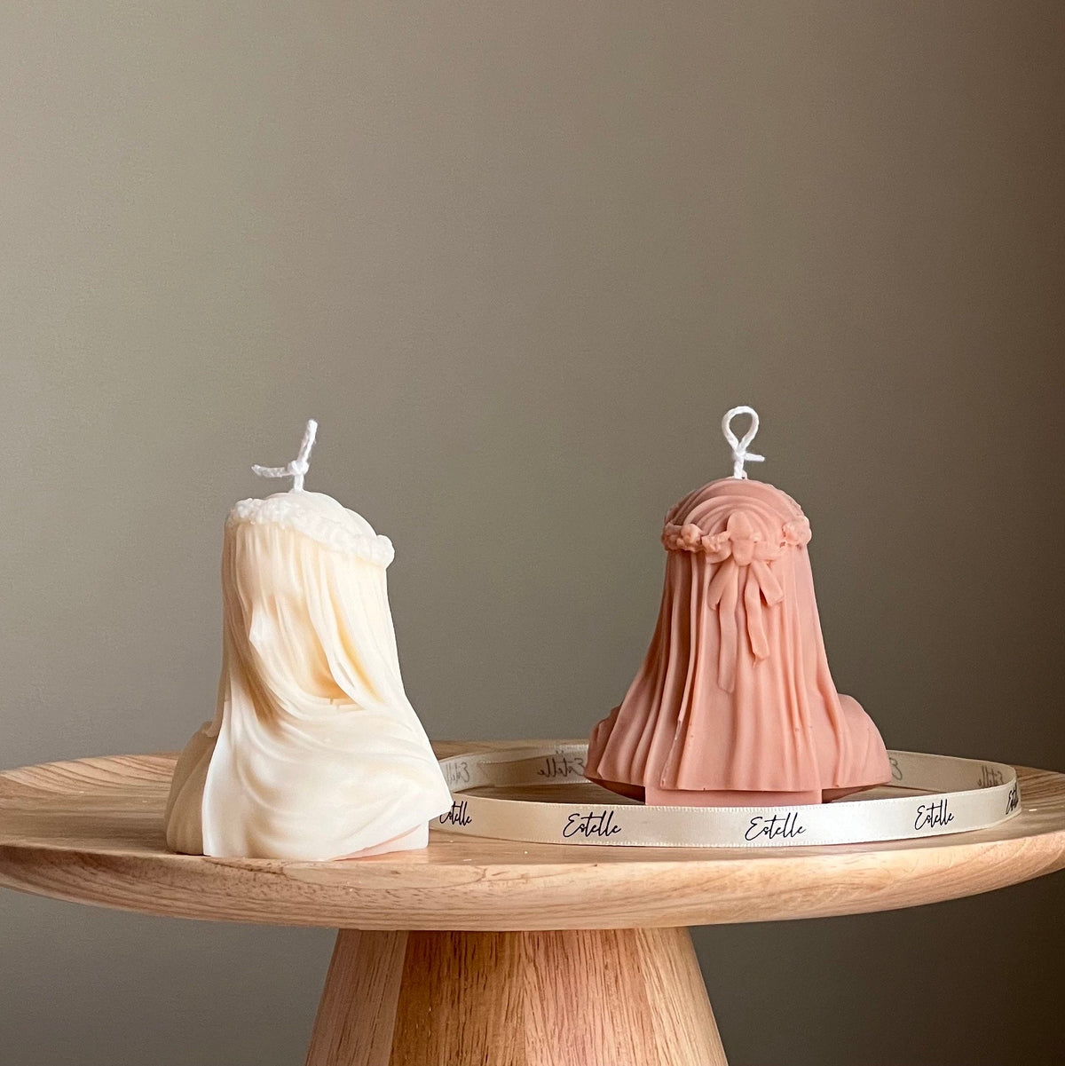 Bougie en cire de soja « Femme aveugle » | Bougie artisanale corps féminin