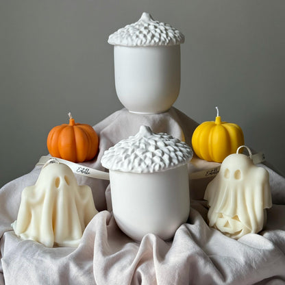 Bougie en cire de soja « Acorn Jar » : Pot en jesmonite fait main, Senteur d’automne