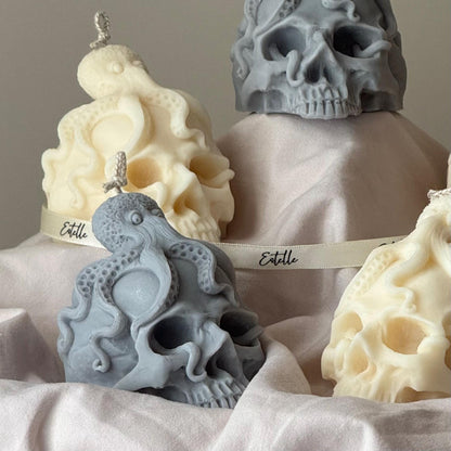 Bougie Crâne avec Pieuvre : Décoration d'Halloween Effrayante en Cire de Soja