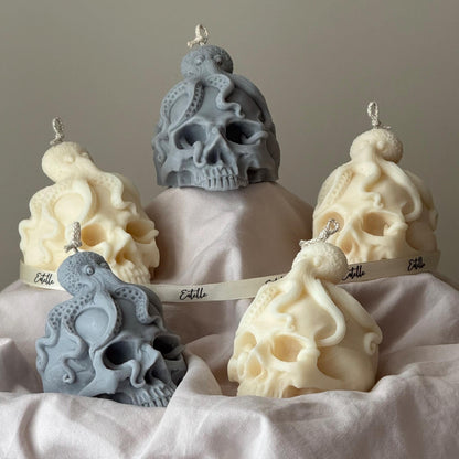 Bougie Crâne avec Pieuvre : Décoration d'Halloween Effrayante en Cire de Soja