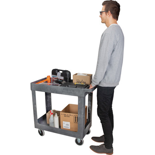 Chariot de service utilitaire, 2 niveaux, 16-1/2" x 32-1/2" x 34-1/2", capacité de 550 lb