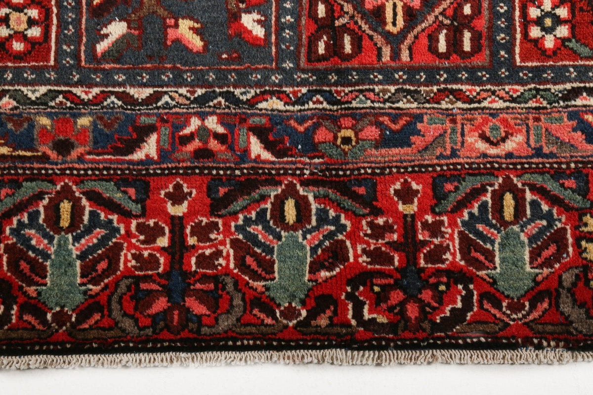 Persian Bakhtiari Rug | 8' 6" x 12' 6"
