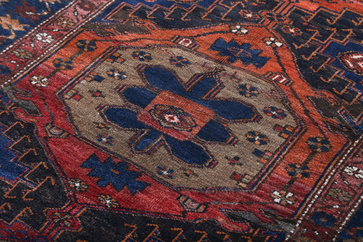 Persian Hamadan Rug | 4' 3" x 6' 8"