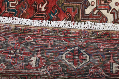 Persian Heriz Rug | 7' 5" x 10' 10"