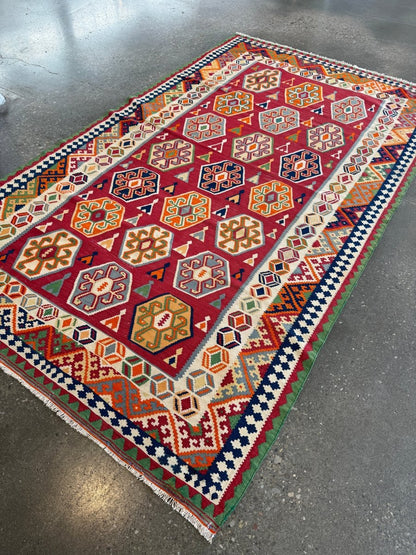 Persian Qashqai Kilim Rug |  5' 4" x 9' 2"