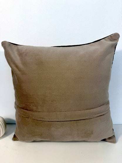 Pillow No. 015 | 16" x 16"